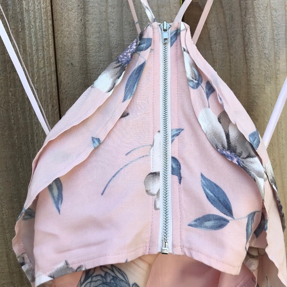 Here Comes the Sun Floral Halter - Picture 4 of 7